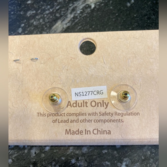 Retro Statement Necklace 19” adjustable white with Clear Rhinestones w/earrings - Picture 6 of 6